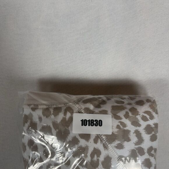 Victoria Secret Pink Cheetah Print Crewneck Sweater Womens Medium Pullover L/S - Picture 8 of 8